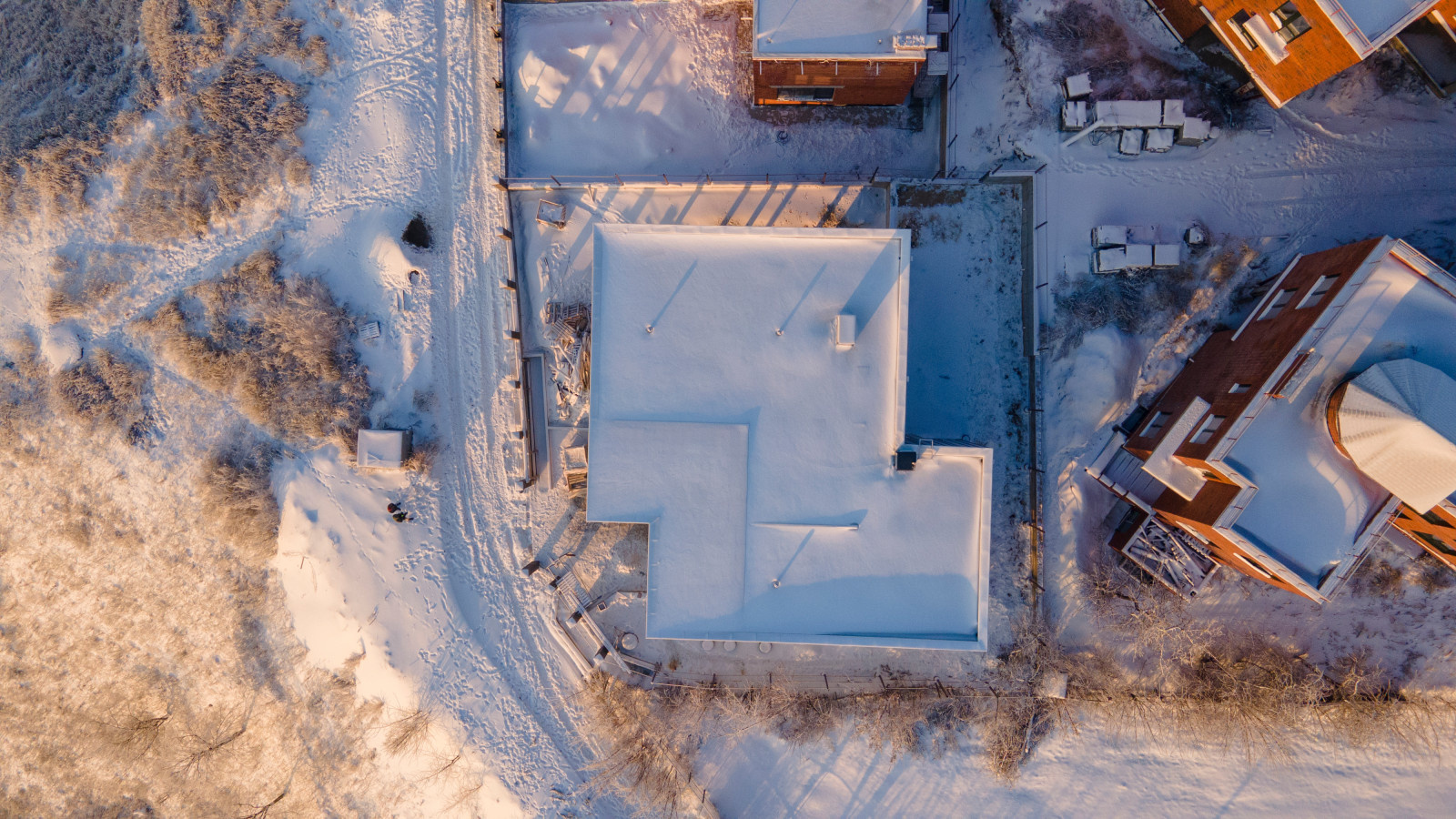 Современный дом над Окой,  в г. Нижнем Новгороде