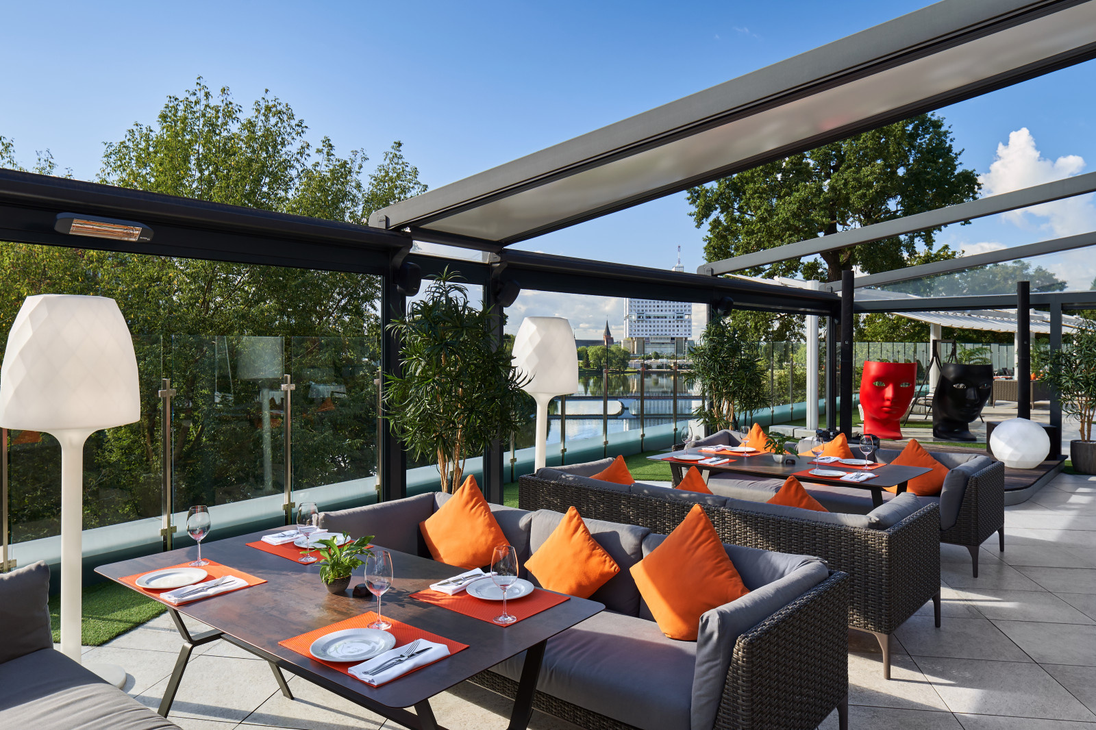 Отель "Crystal House"