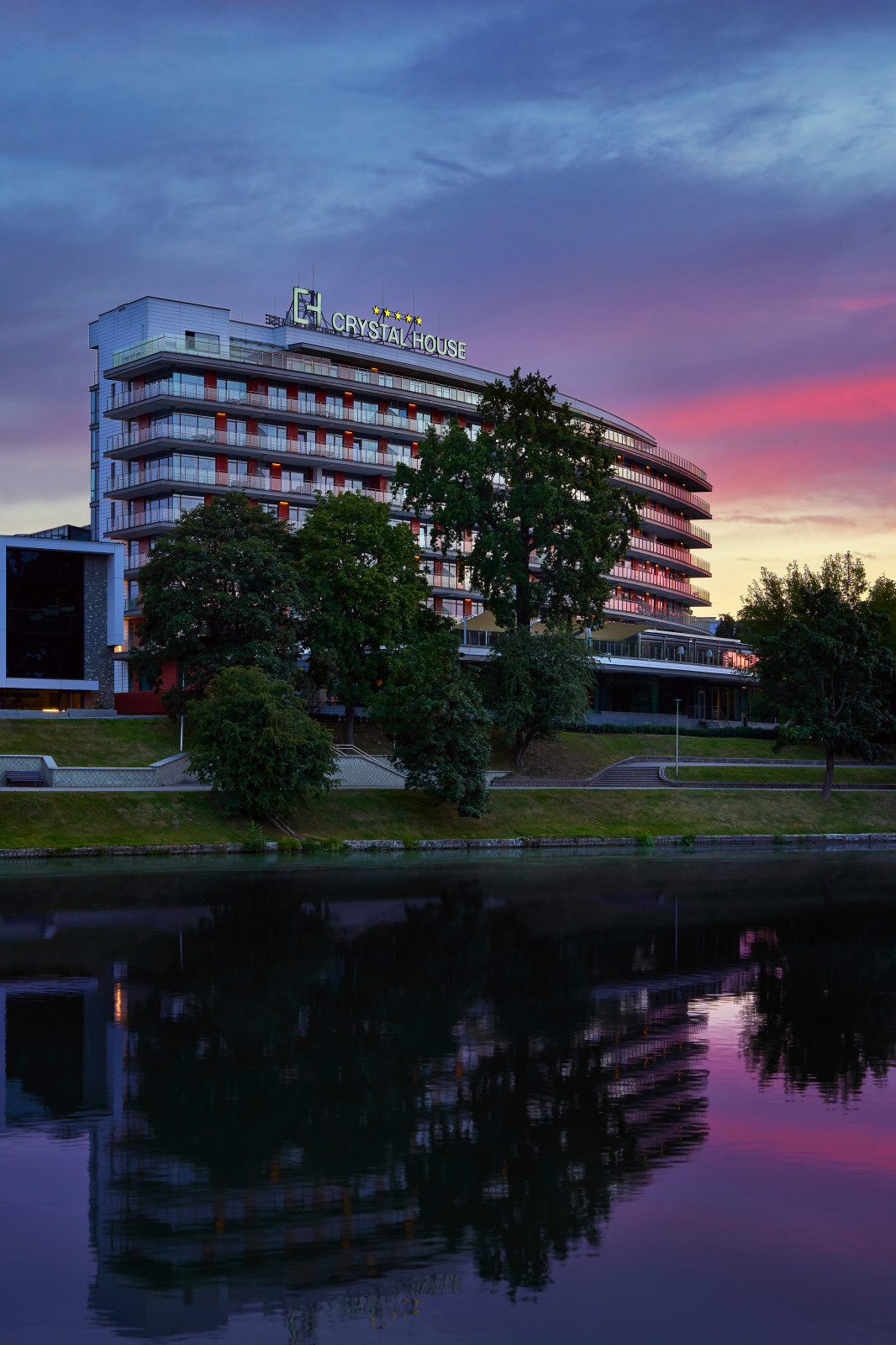 Отель "Crystal House"