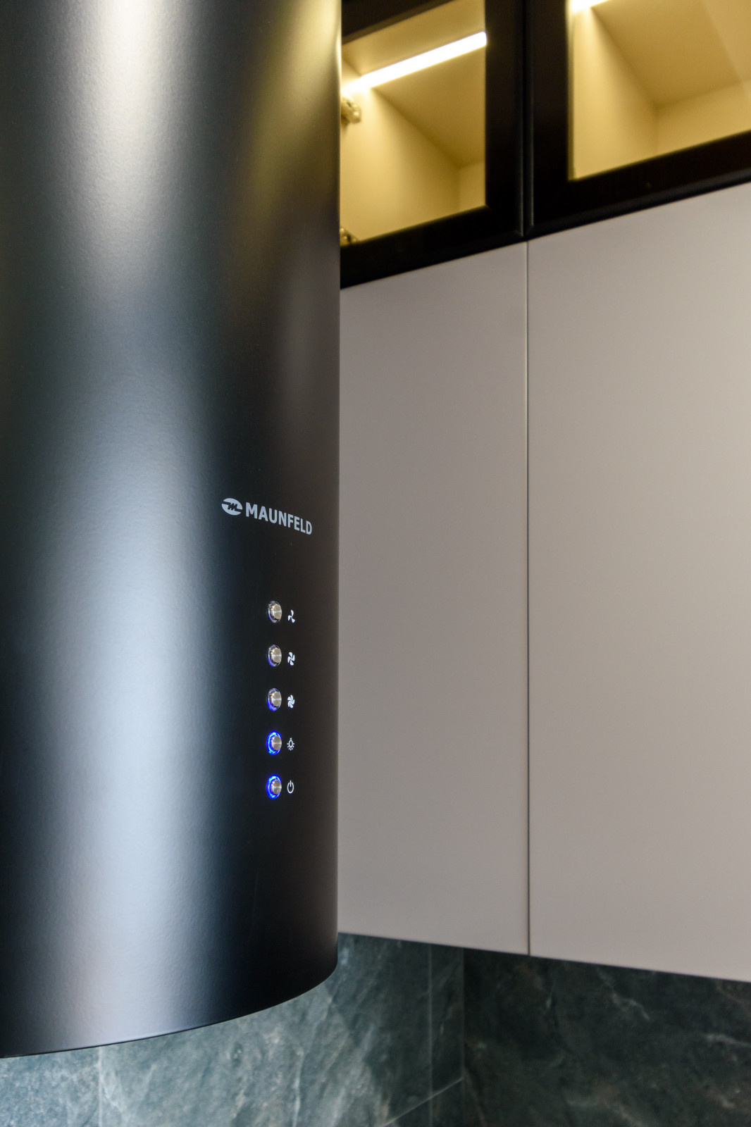 Студия в современном, минималистичном стиле