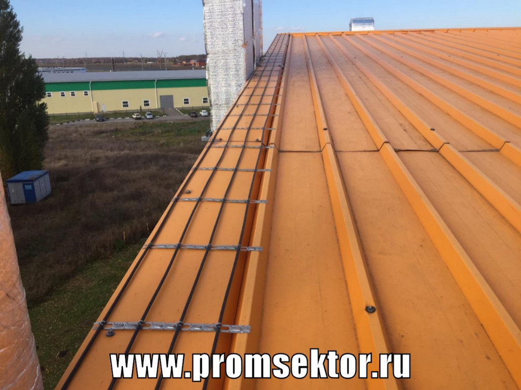 Антиобледенение кровли и водостоков
