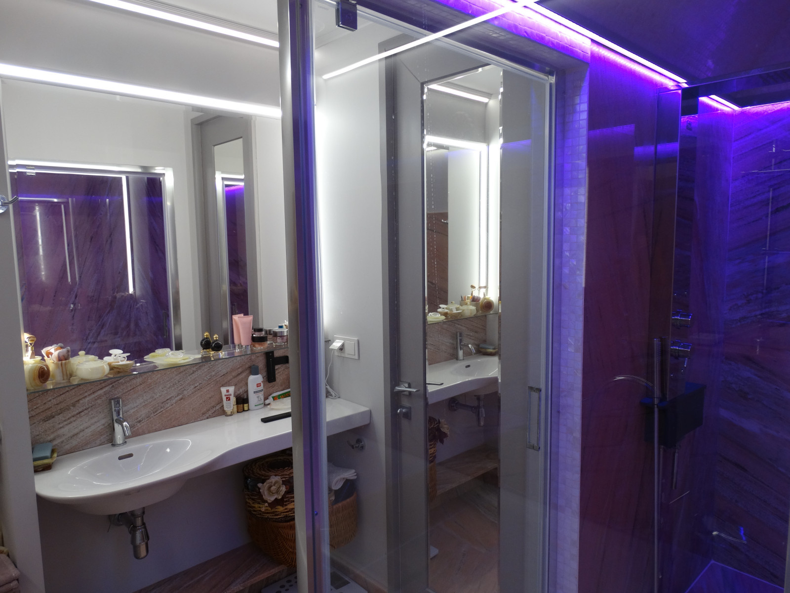 Хамам в квартире оттенки серого