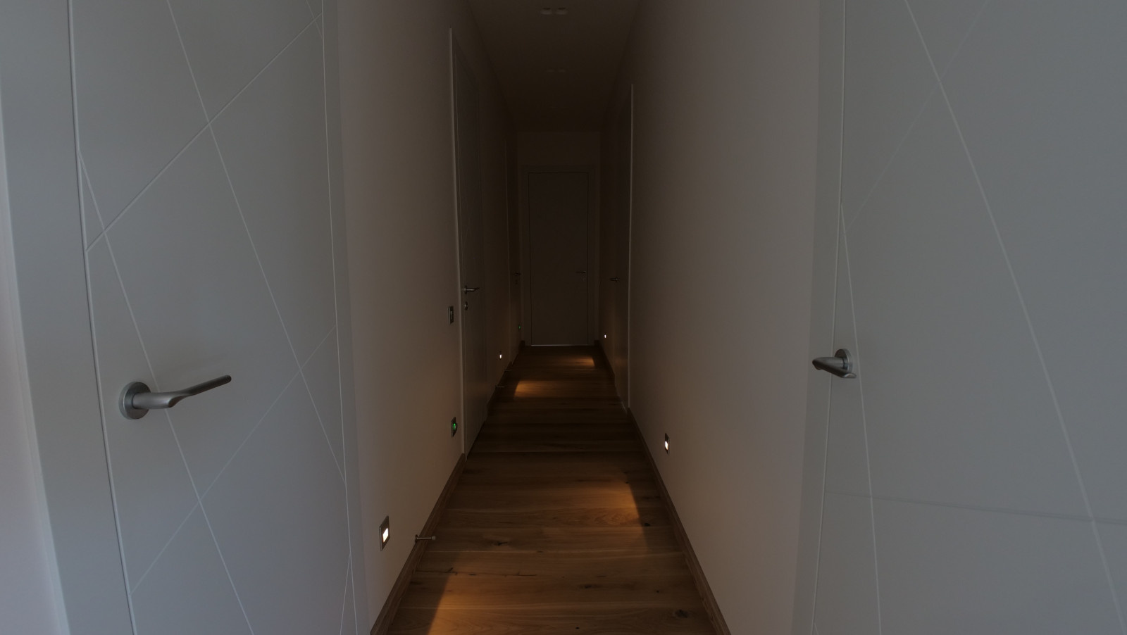 Четырехкомнатная квартира в центре по дизайн-проекту