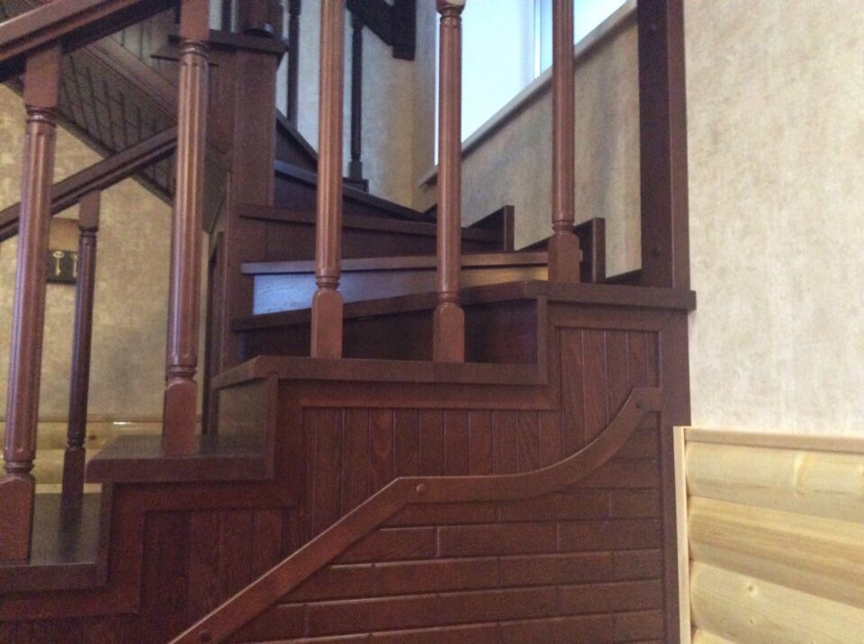 Лестница из дуба