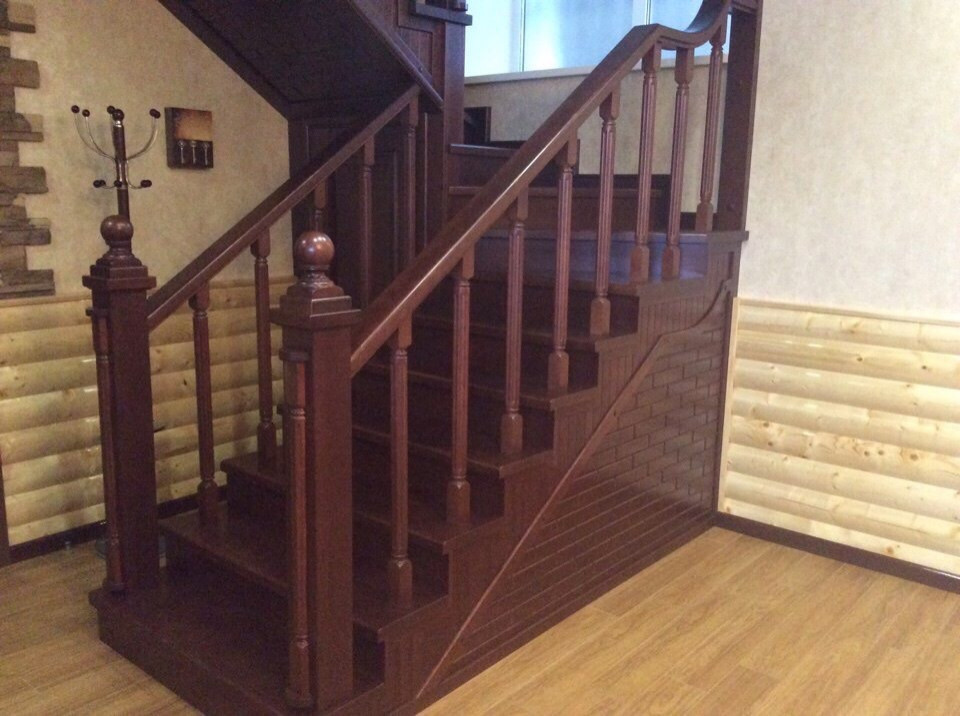 Лестница из дуба