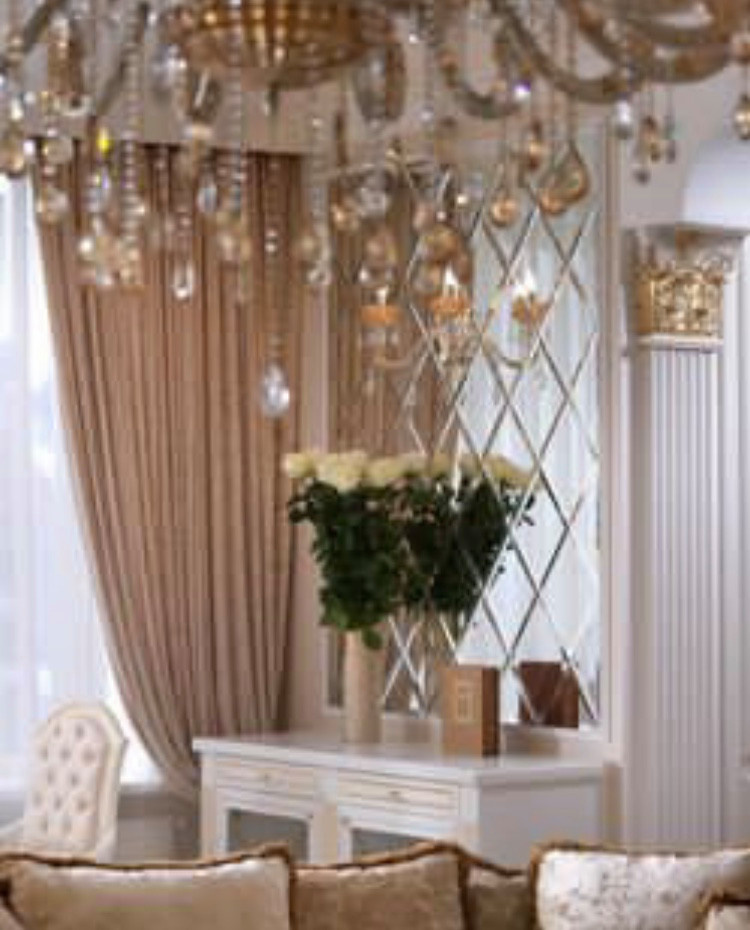 В Золотой оправе