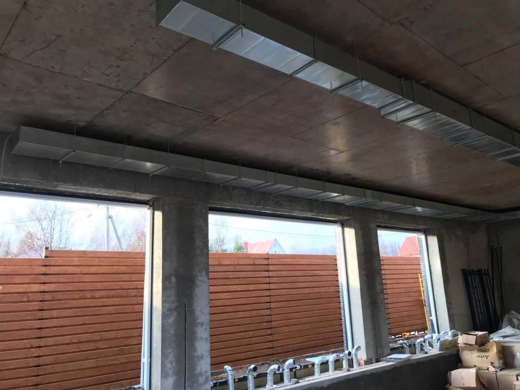 Загородный дом с бассейном