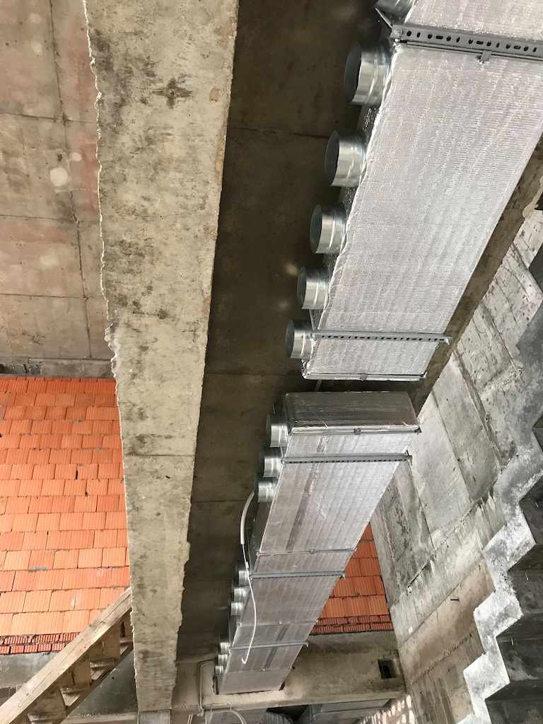 Загородный дом с бассейном