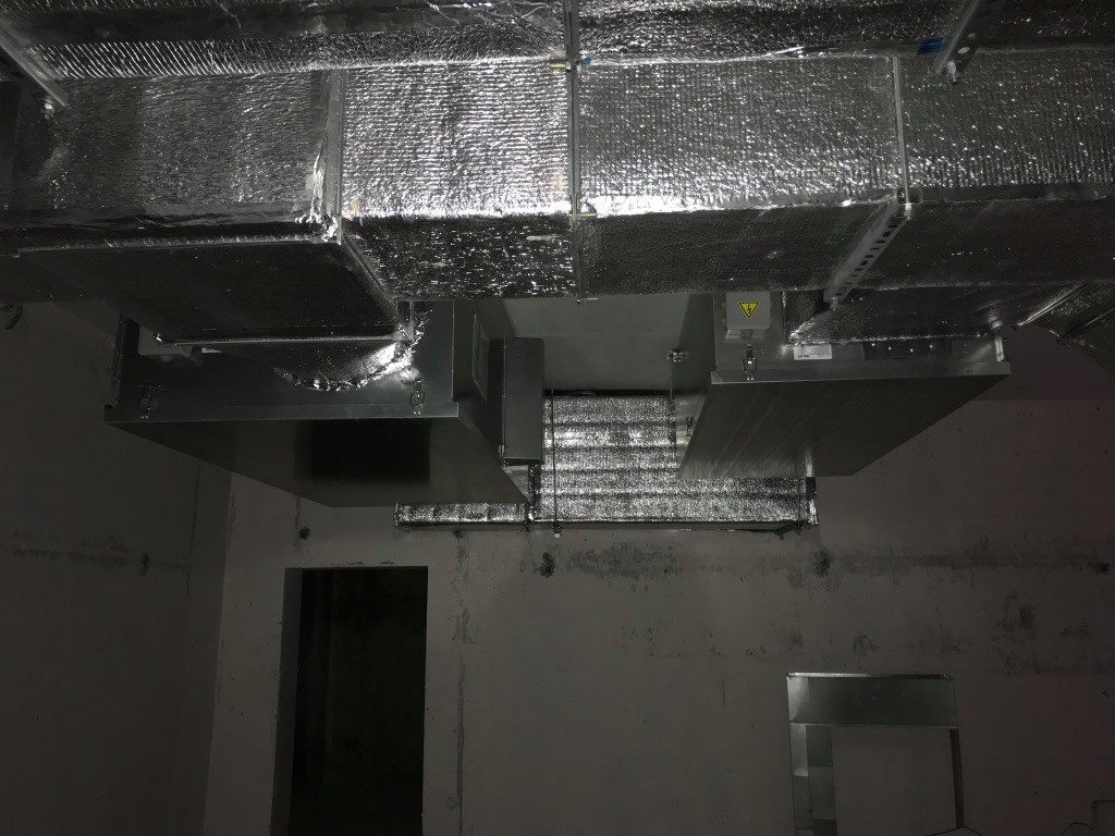 Загородный дом с бассейном