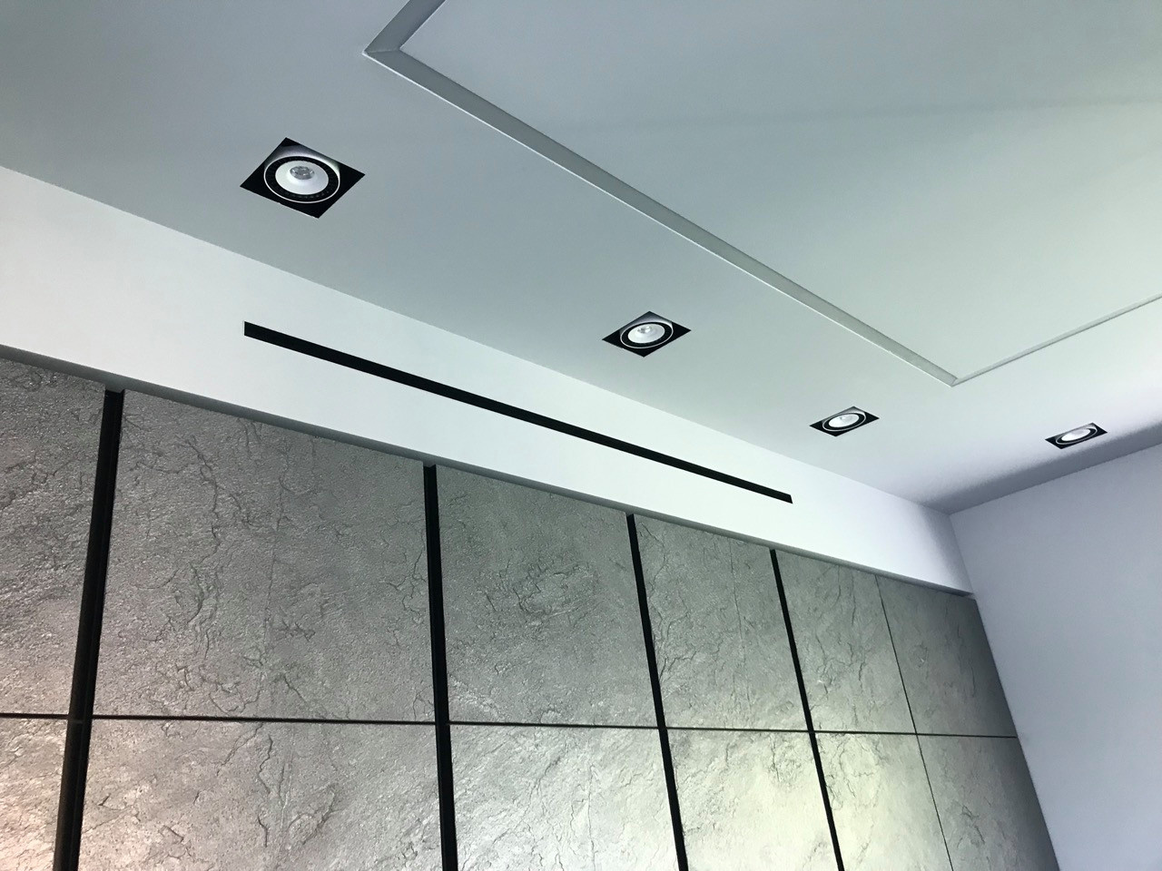 Загородный дом с бассейном