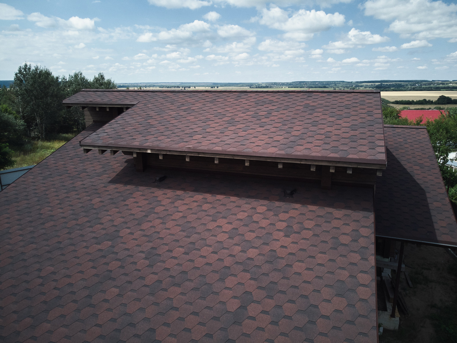 Кровля и мансардные окна: замер и расчёт, поставка и монтаж материалов.