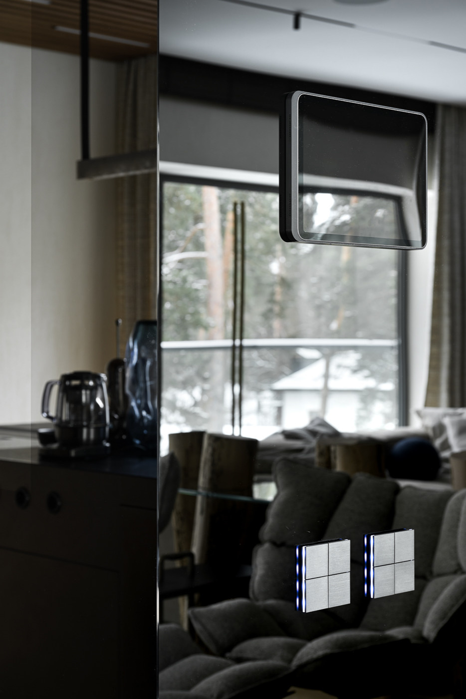 Встроенный телевизор на кухне  |  ЖК Level