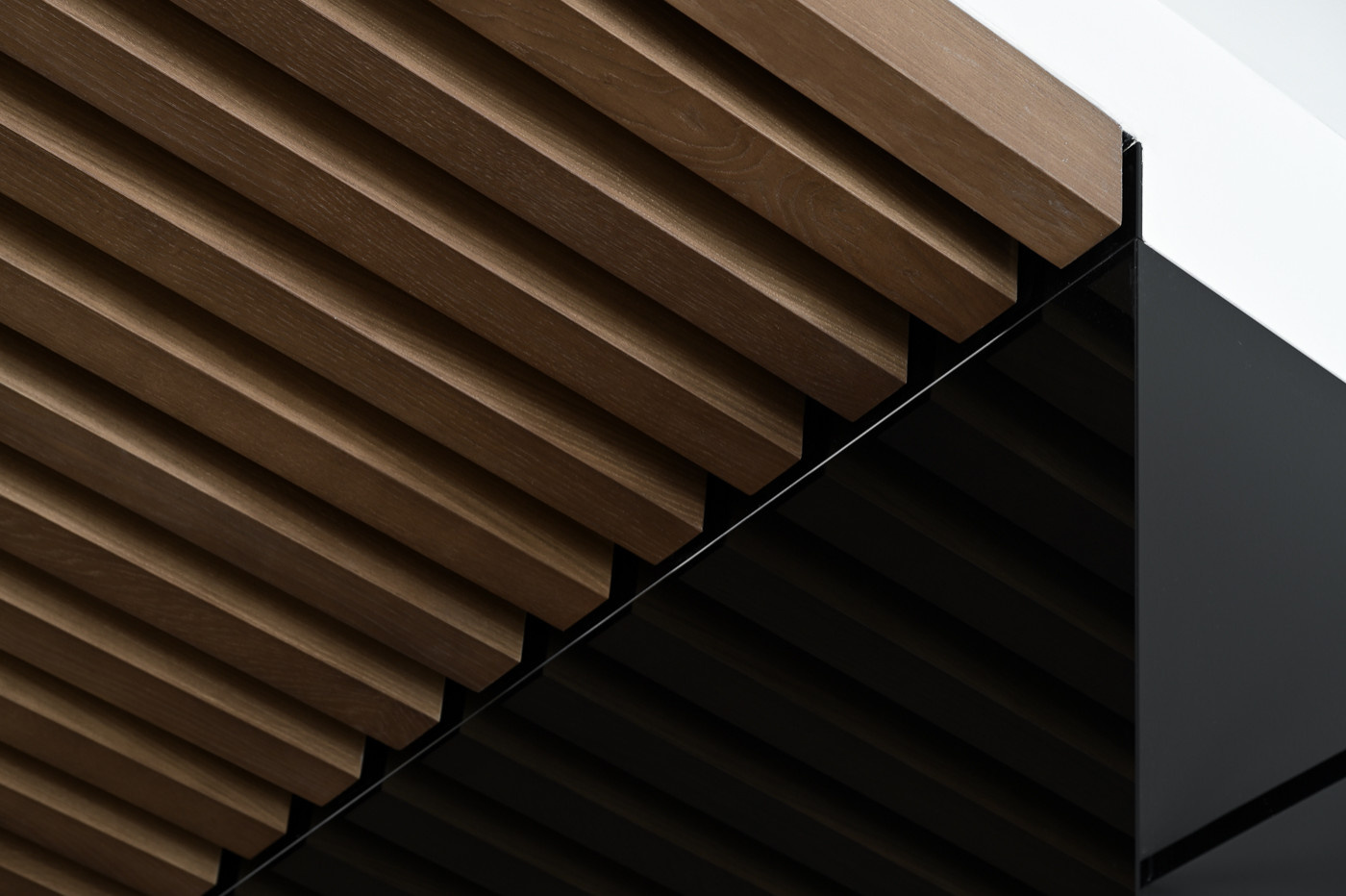 Встроенный телевизор на кухне  |  ЖК Level