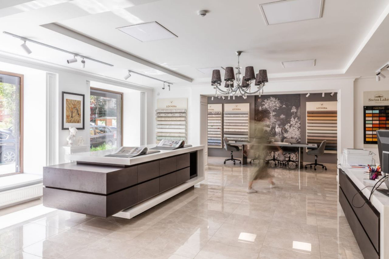 Премиальные столы для дизайн-студии