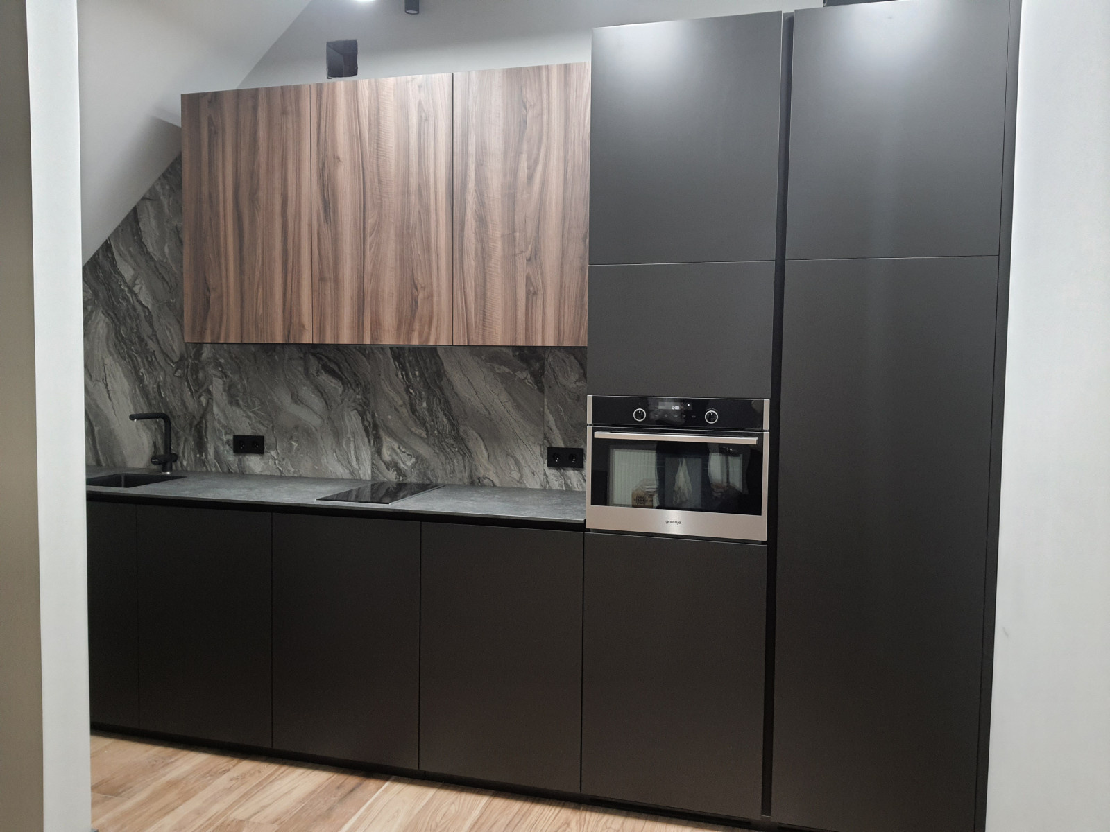 Кухни, такие разные кухни....