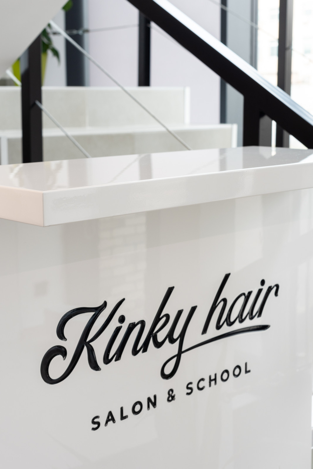 Kinky Hair Salon&School