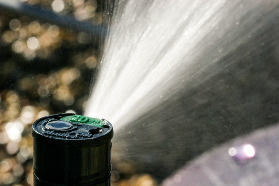 Полив в саду. Подмосковье.