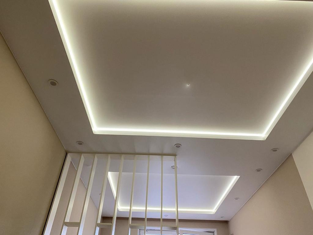 Монтаж натяжных потолков