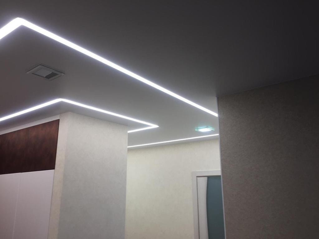 Монтаж натяжных потолков