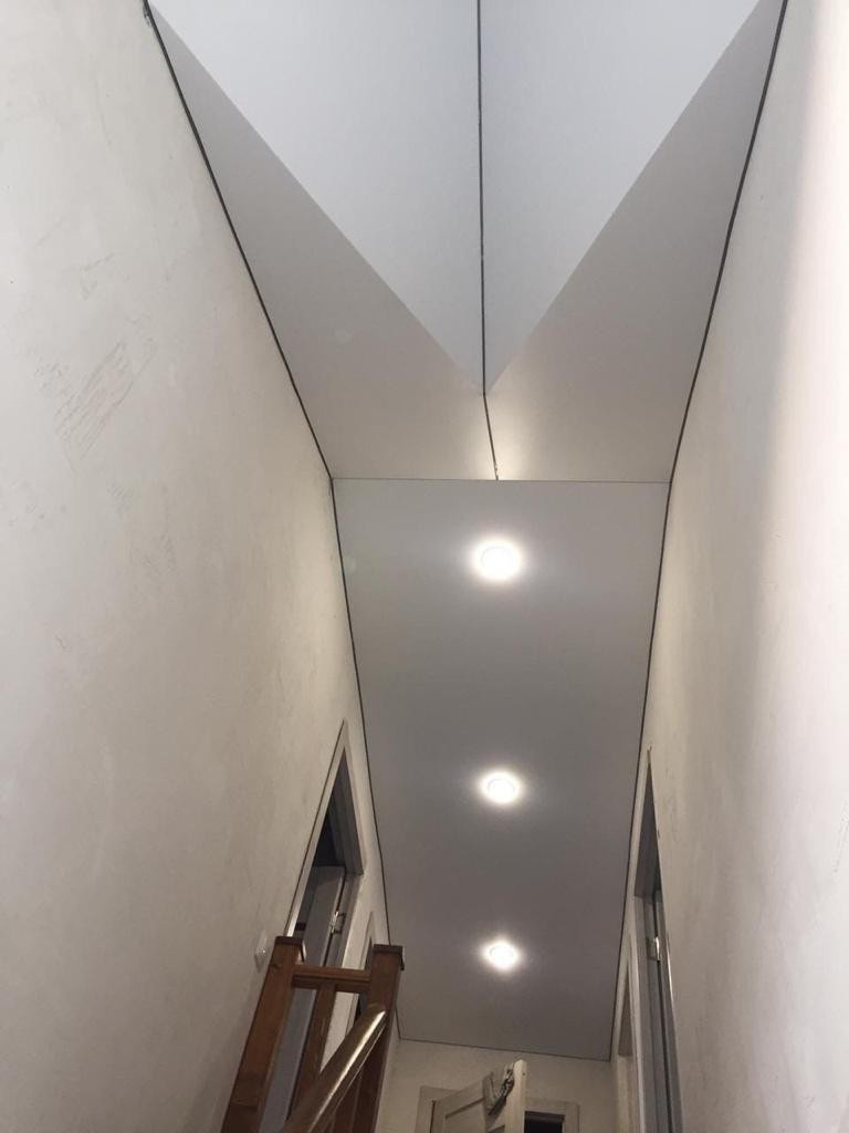 Монтаж натяжных потолков