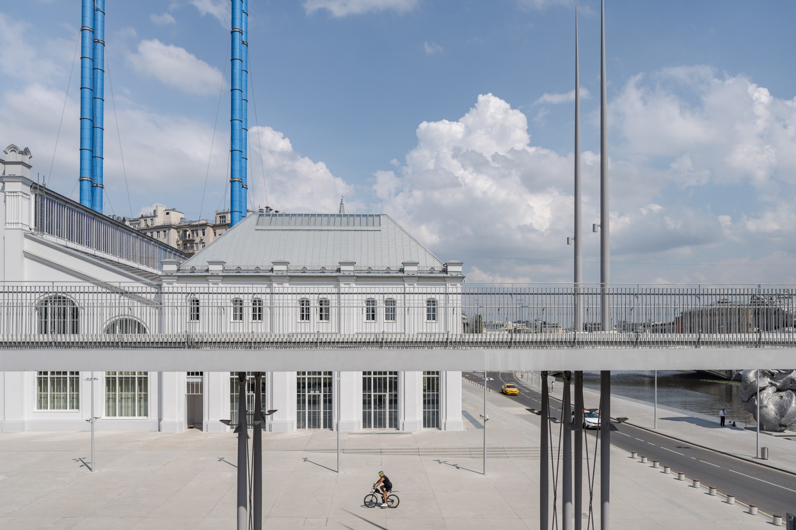 GES-2 , House of Culture