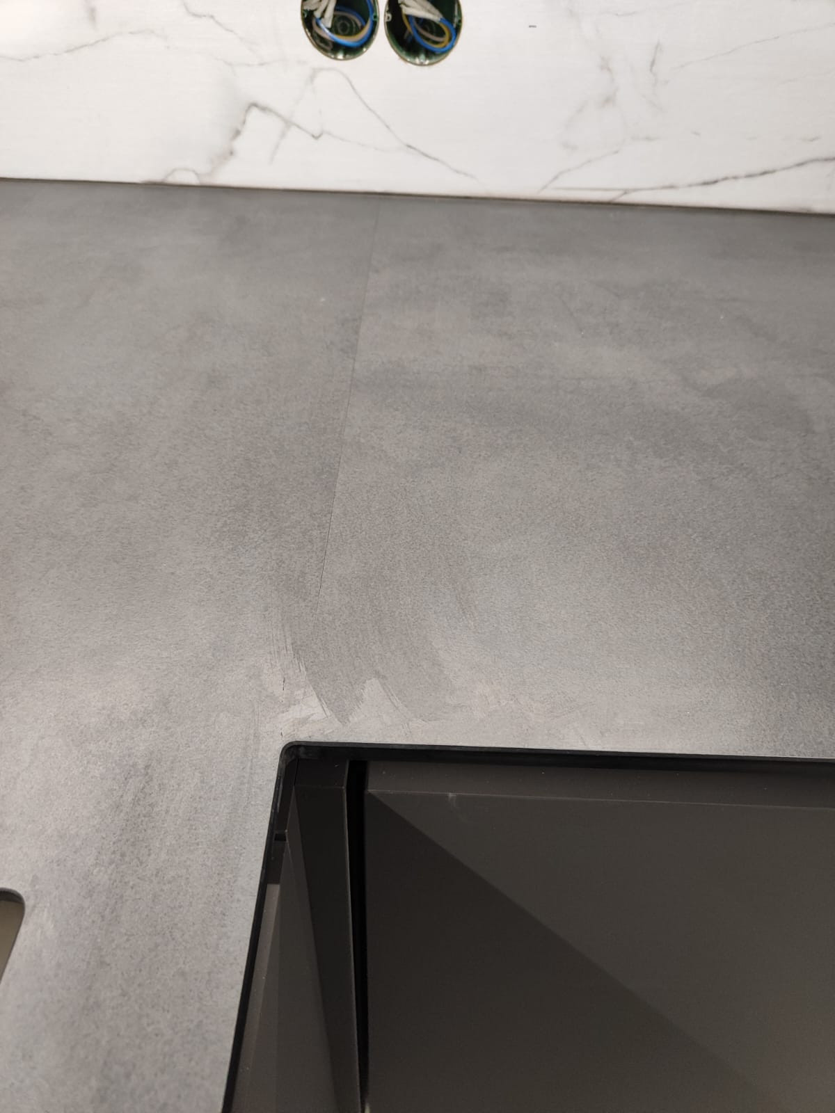 Столешница из HPL компакт пластика