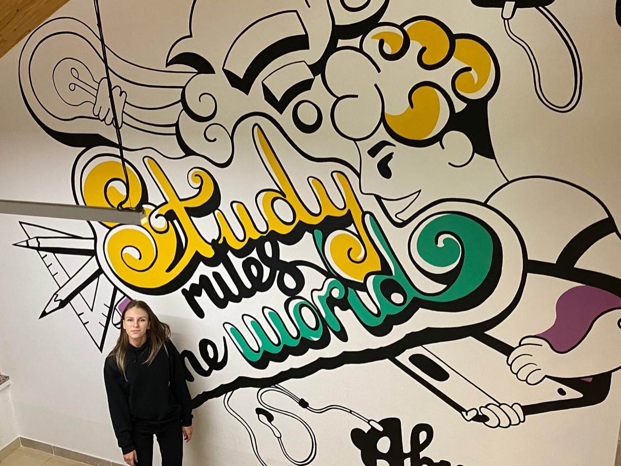 Роспись стен офиса обучающей компании