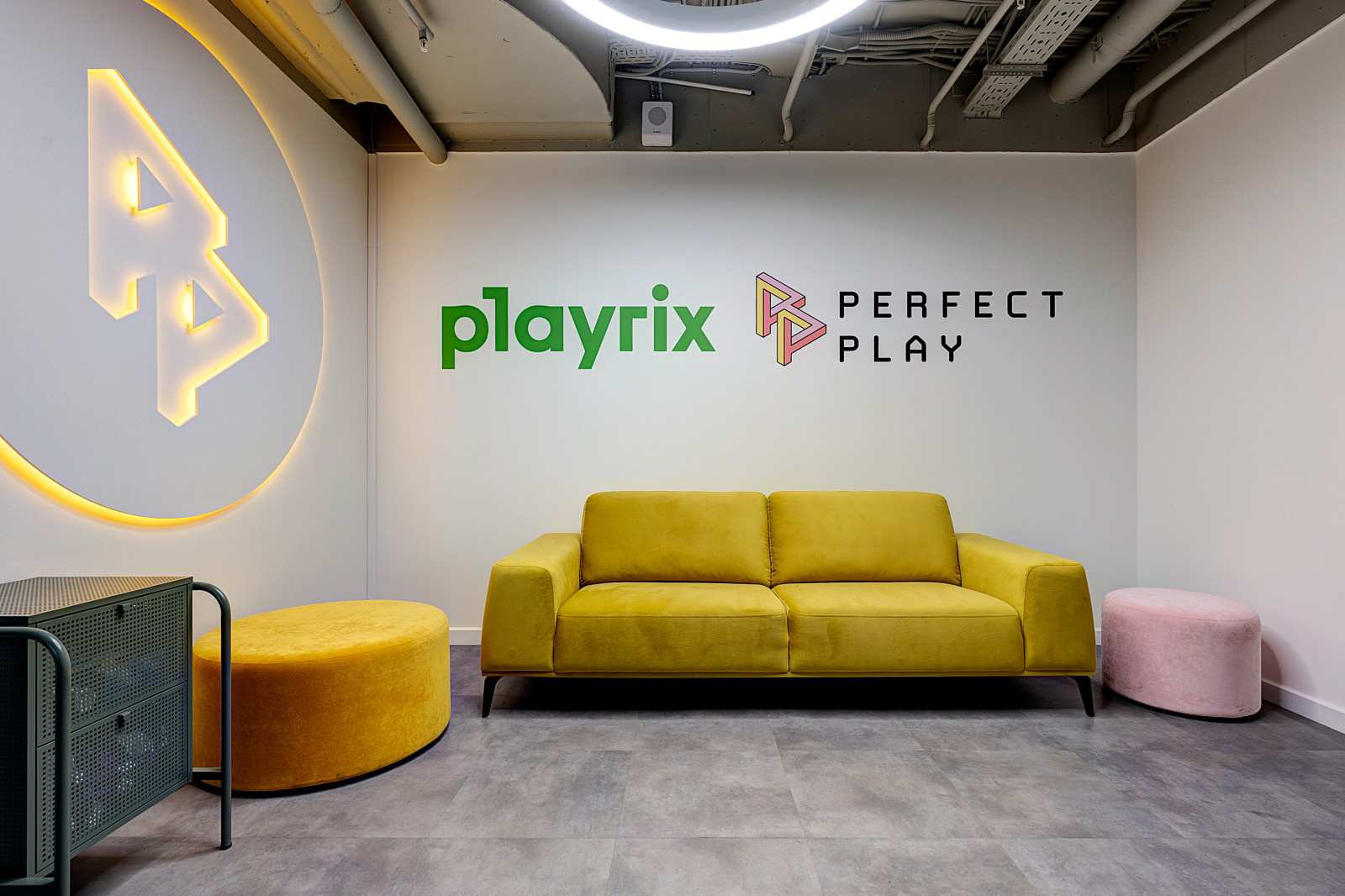Офис Perfect Play