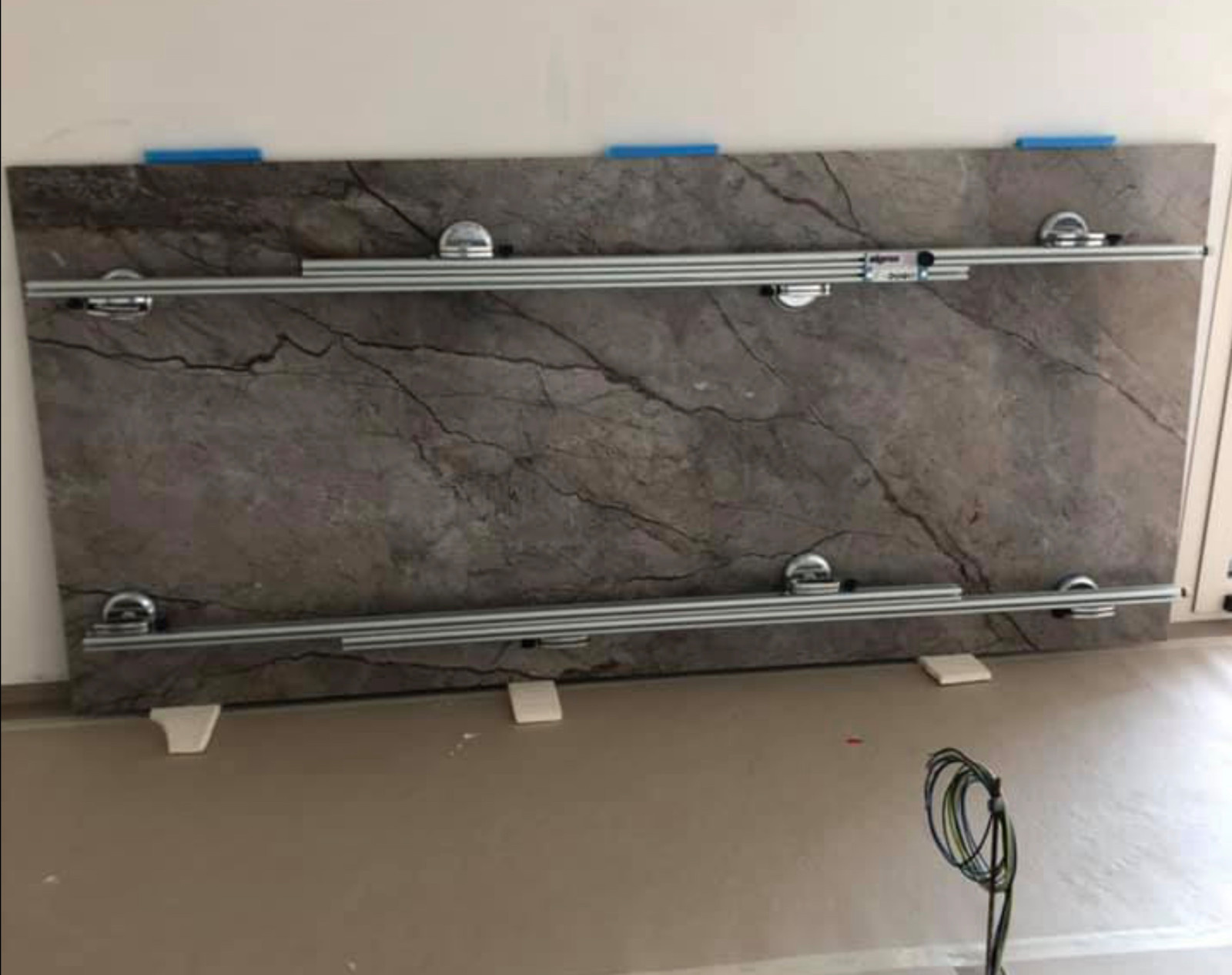 Крупноформатный керамогранит