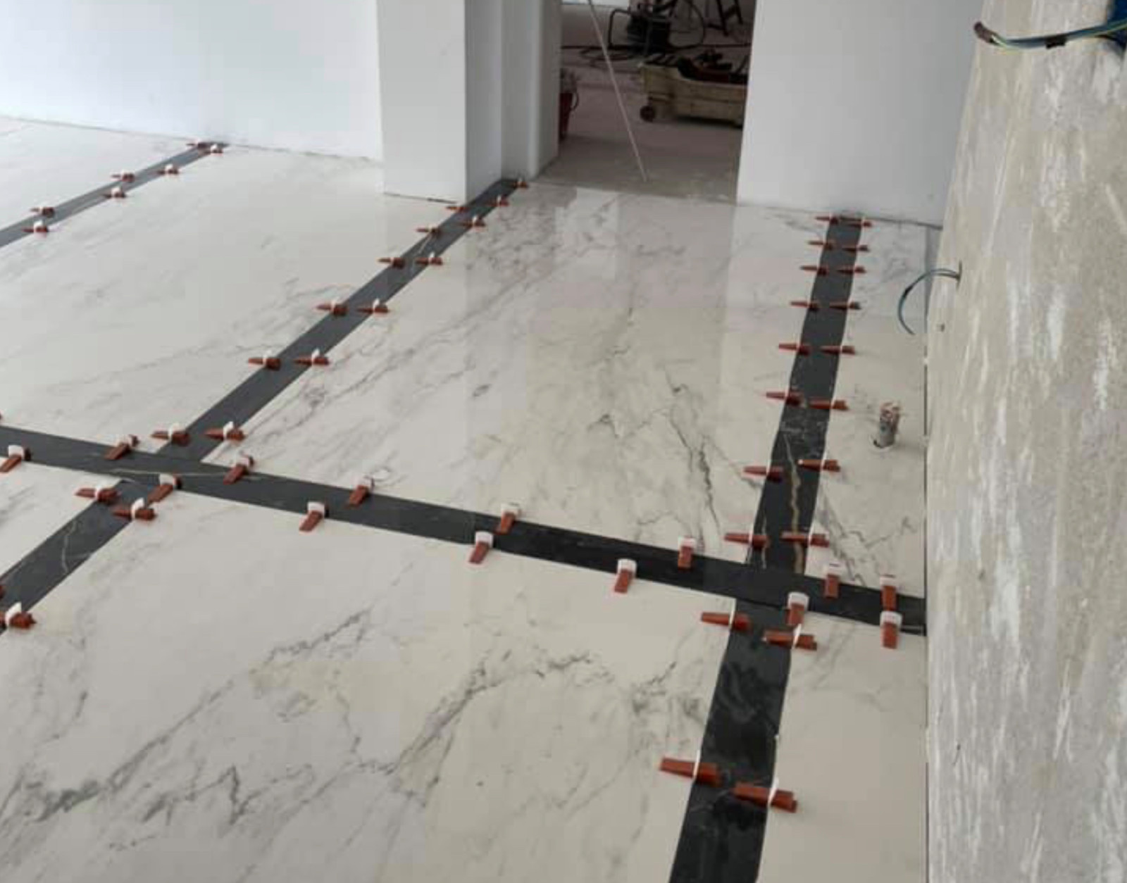 Крупноформатный керамогранит