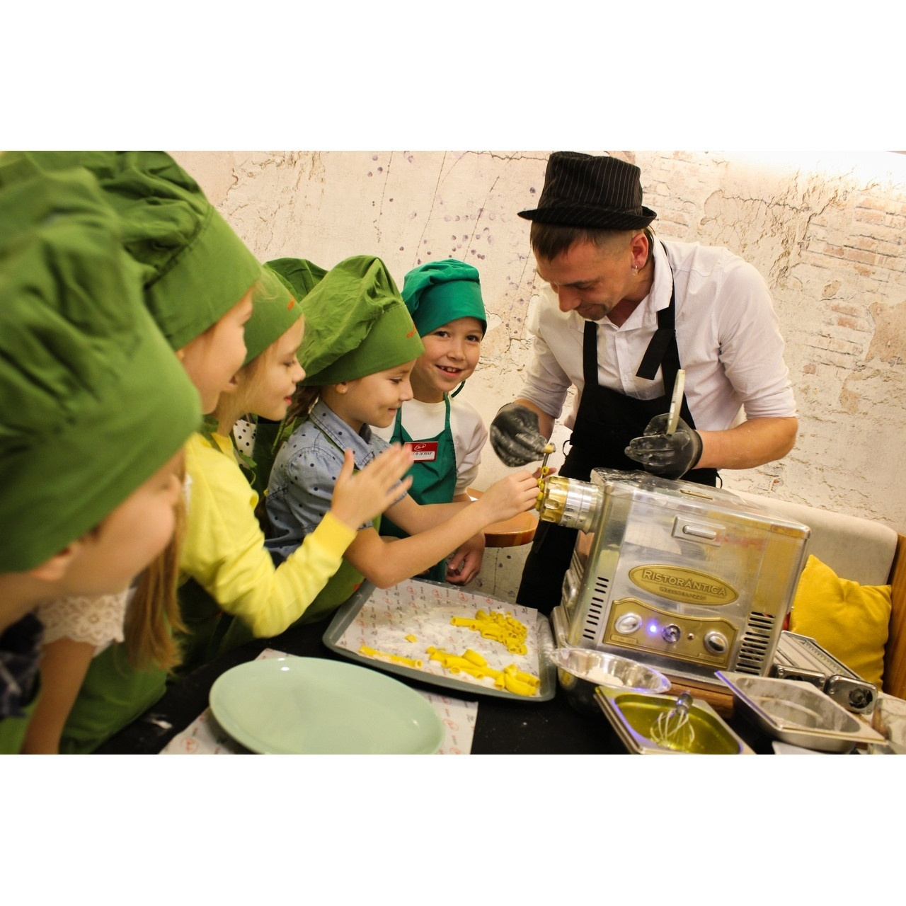 Обложка проекта: Семейное кафе «Счастье есть»