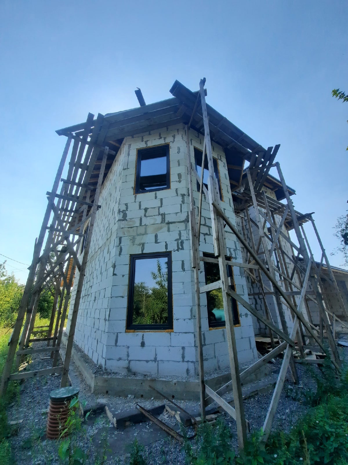 Двухэтажный коттедж из газобетонного блока с гаражем, 127 кв.м.