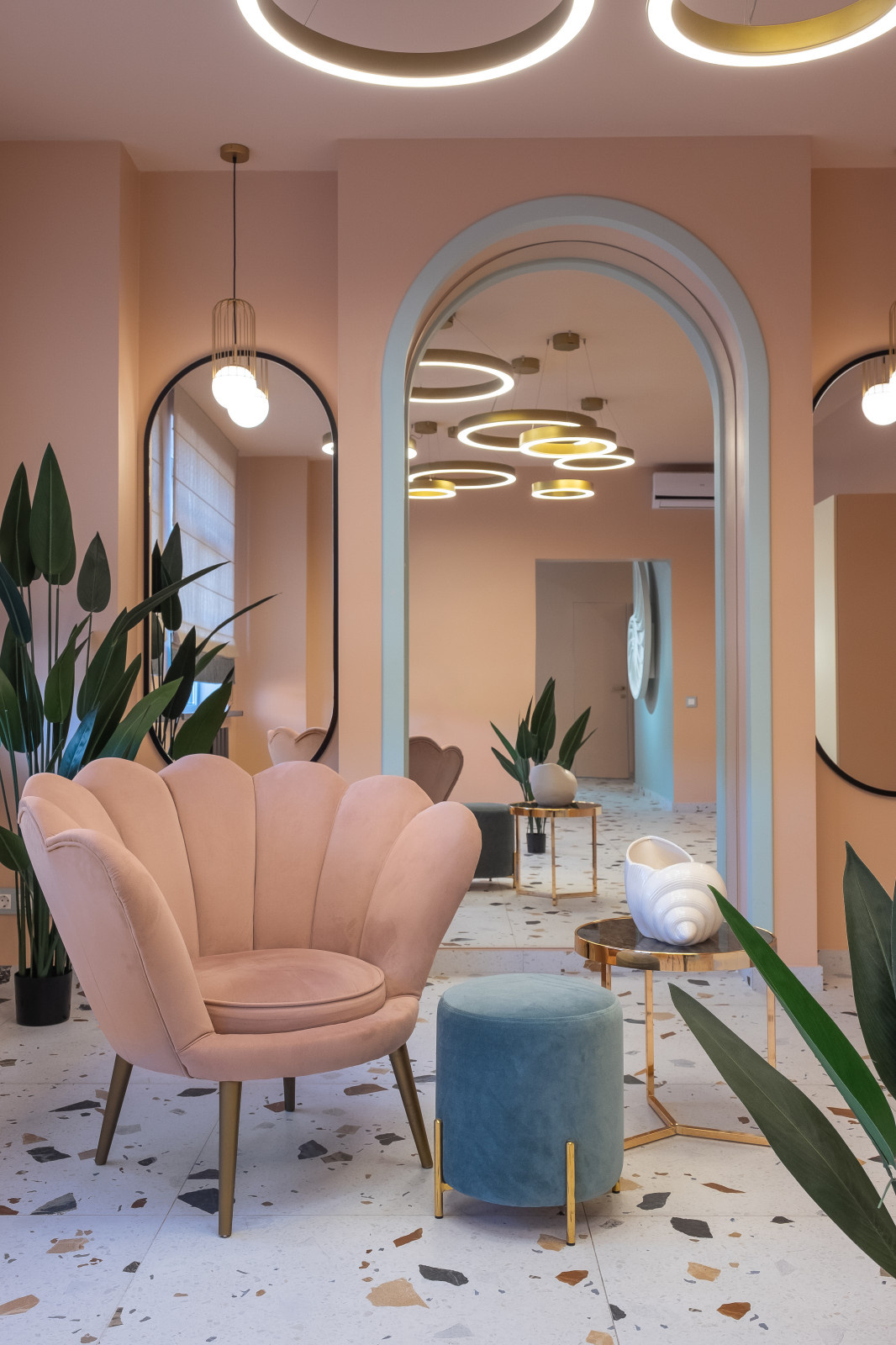 Стилизация интерьера салона косметологии от Анна Дементьевой-Ясинской