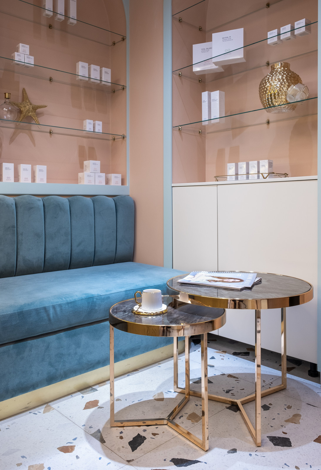 Стилизация интерьера салона косметологии от Анна Дементьевой-Ясинской