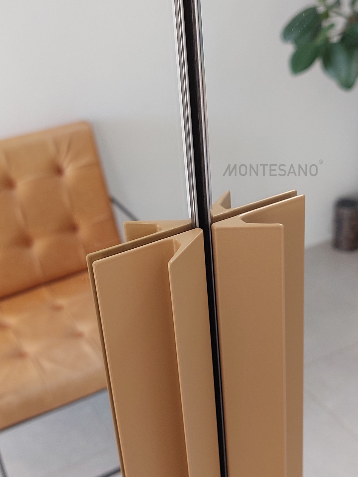 Обложка проекта: Зеркальный шкаф в прихожей