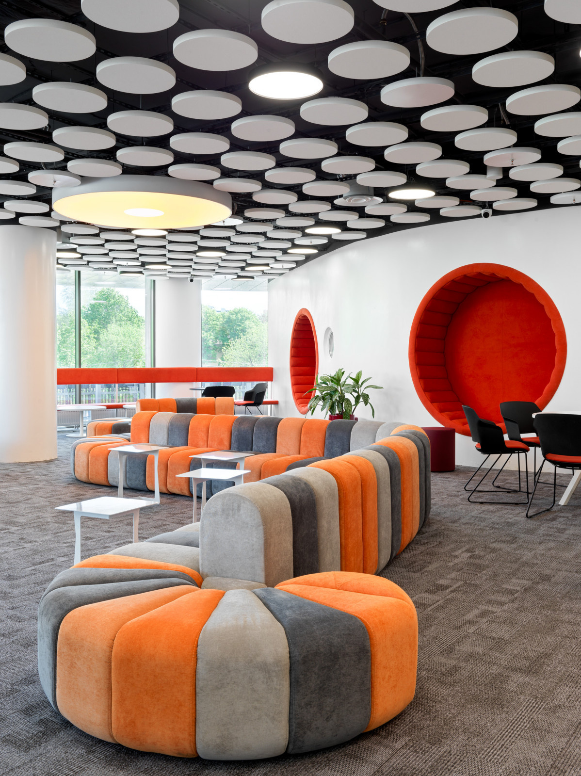 Интерьеры нового здания технопарк Калибр