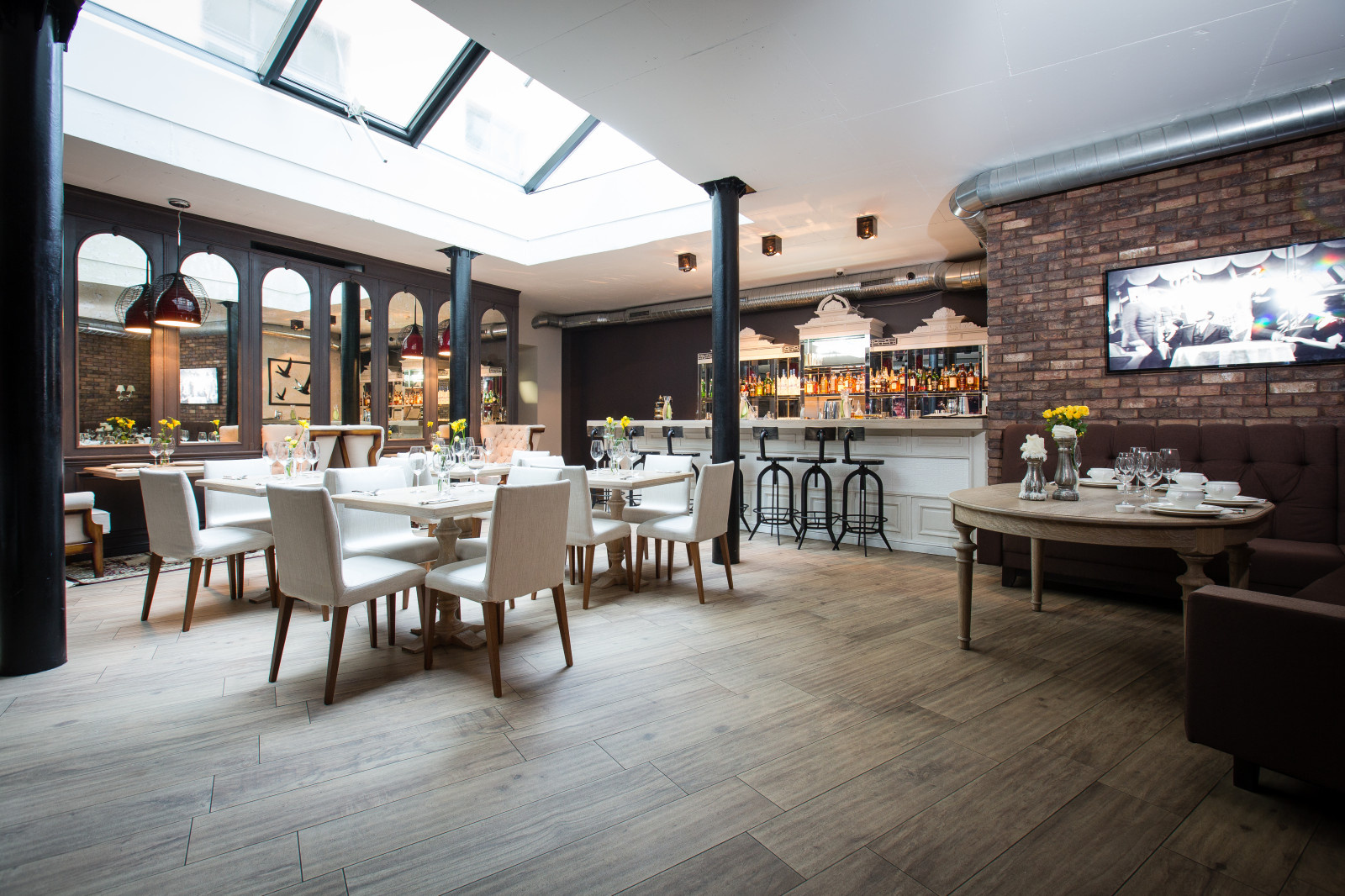 Ресторан и бар Cheers! Рига, Латвия