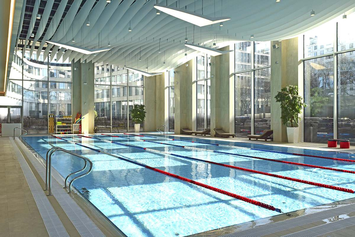Бумажные потолки для бассейна в фитнес-клубе World Сlass