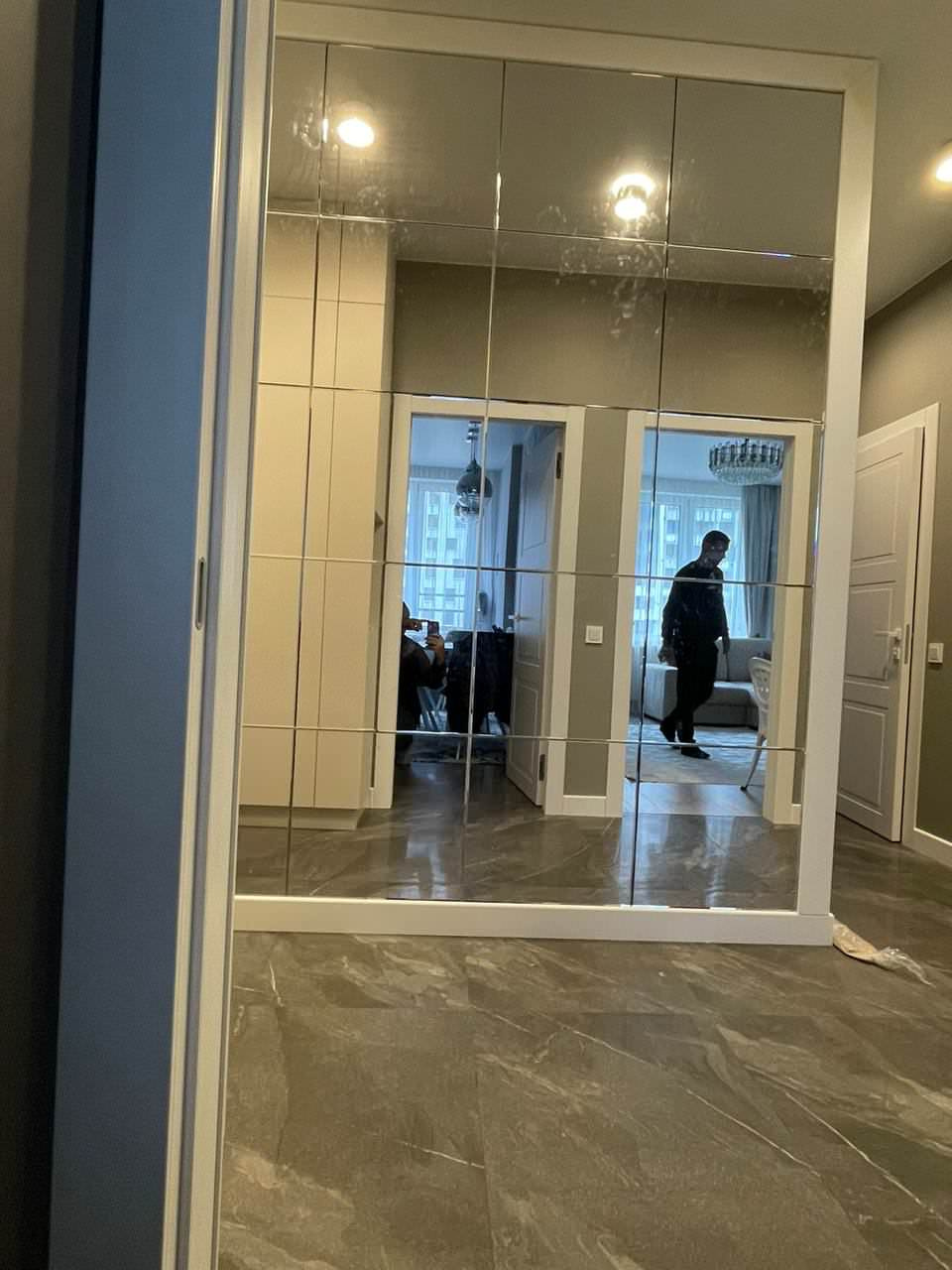 Зеркальное панно на стену.