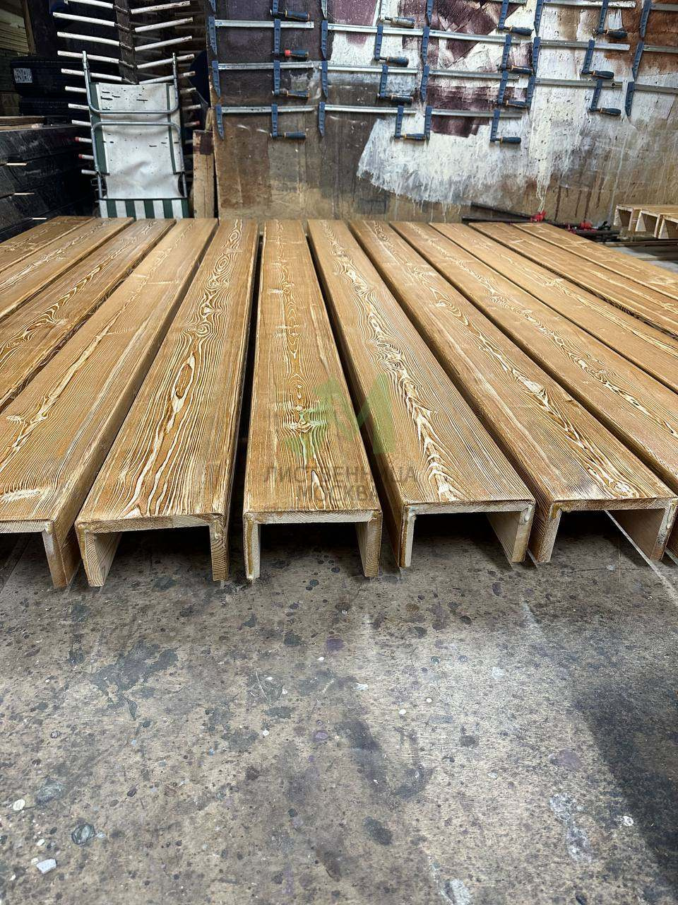 Изготовление фальшбалок (декоративных балок) из лиственницы, сосны