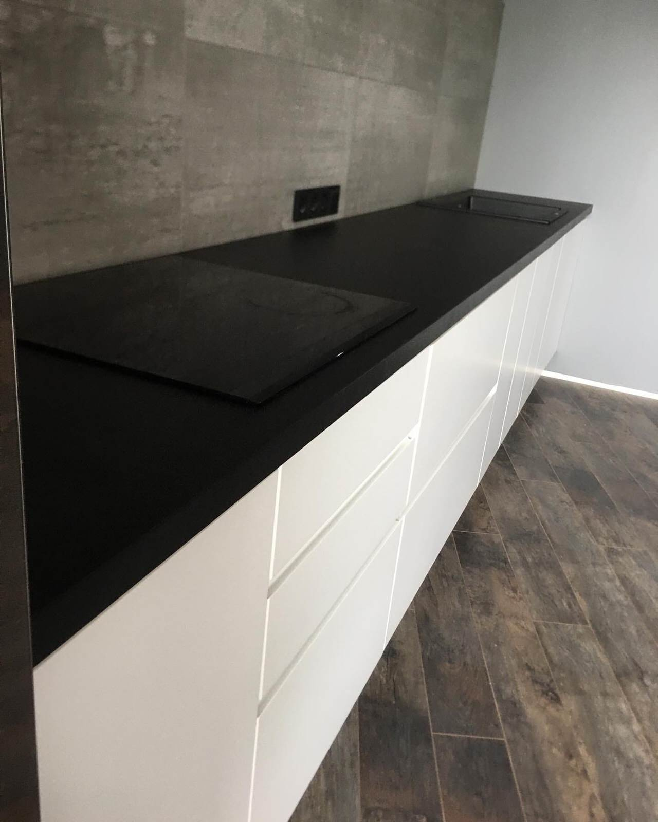 "Логово холостяка"