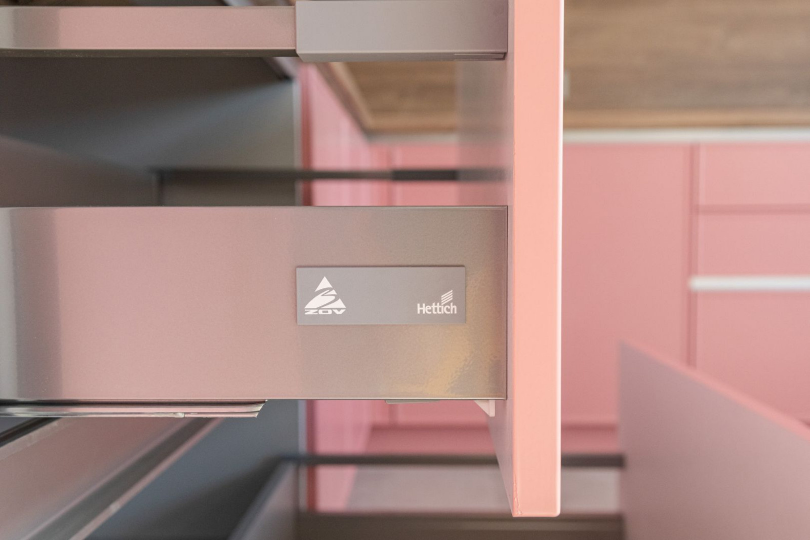 Дизайн и установка кухонной мебели