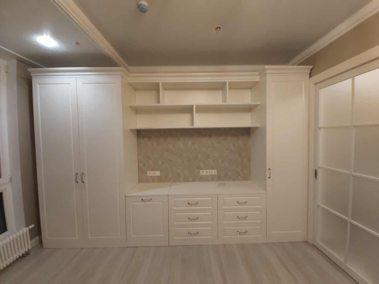 акцент на изумрудный