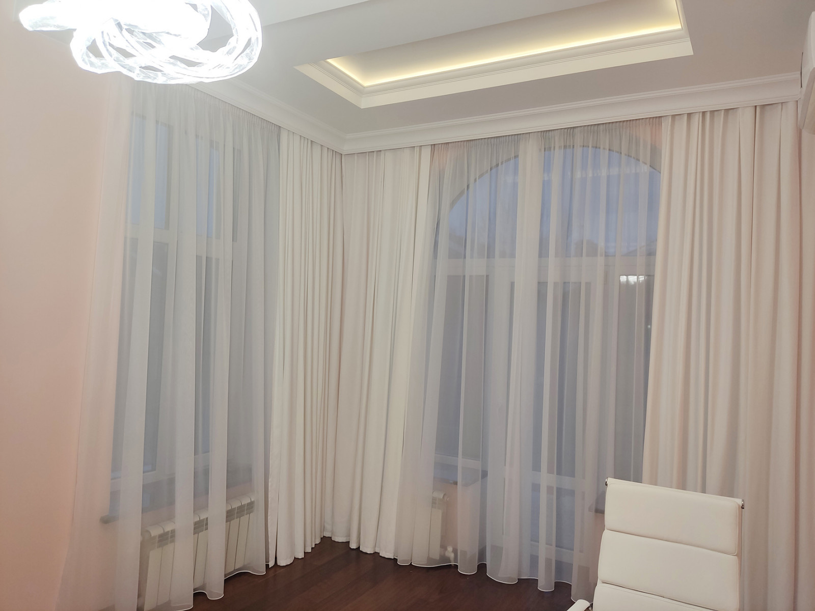 КОМПЛЕКТАЦИЯ ЗАГОРОДНОГО ДОМА ПЛОЩАДЬЮ 450,0М2 ОСВЕЩЕНИЕМ, МЕБЕЛЬЮ, ТЕКСТИЛЕМ.