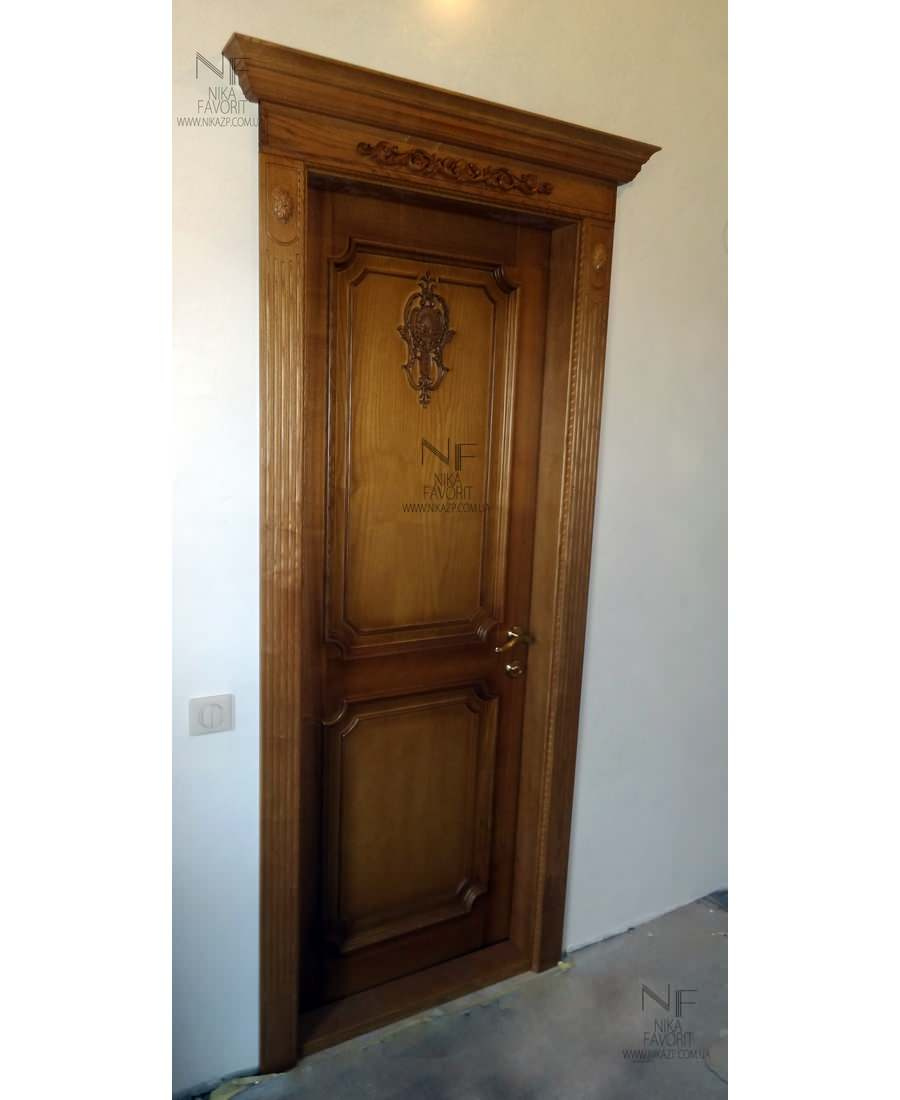 WOODEN ELITE DOORS WITH DECORS