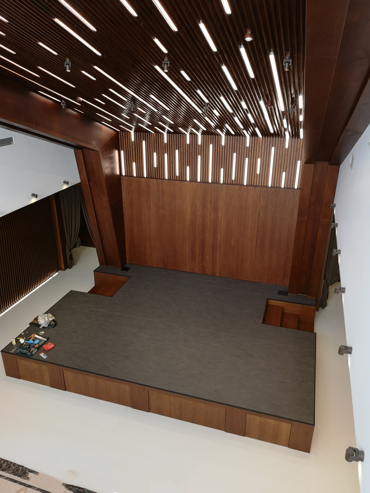 Интерьер загородного клуба