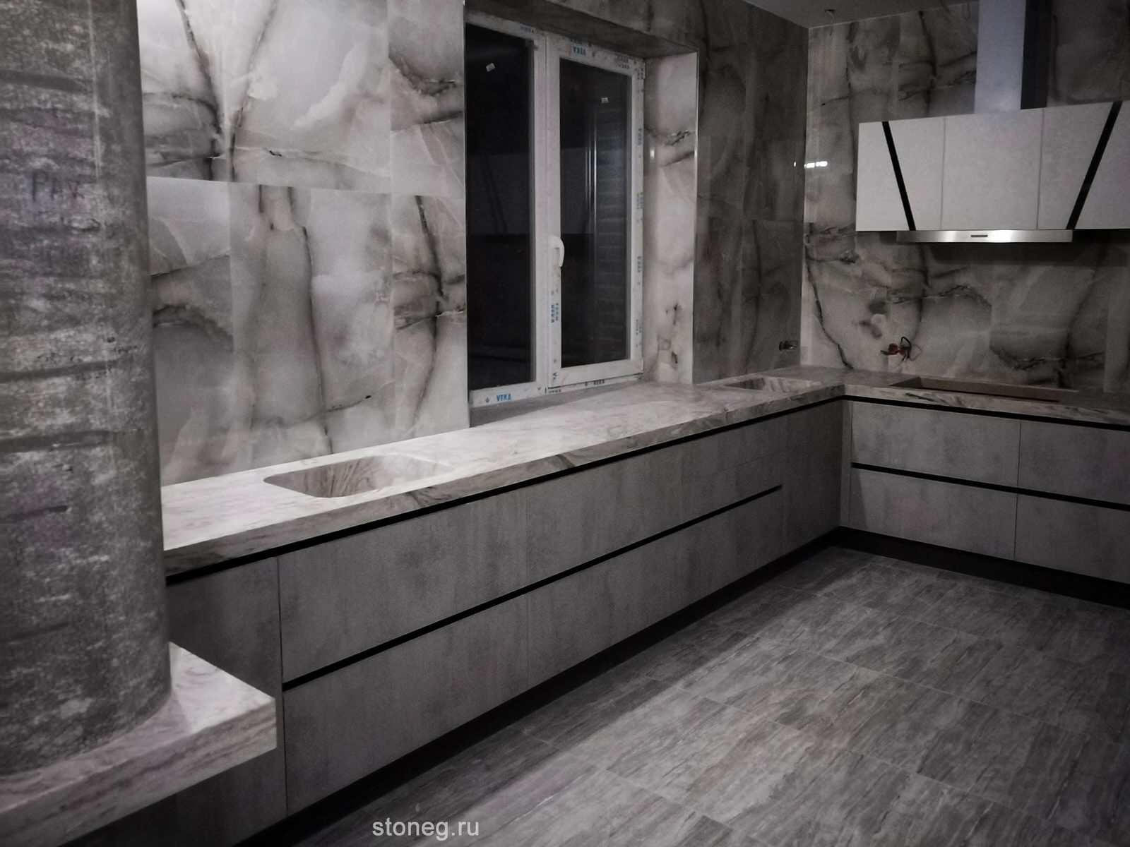 Кухонная столешница и барная из искусственного камня Corian под мрамор