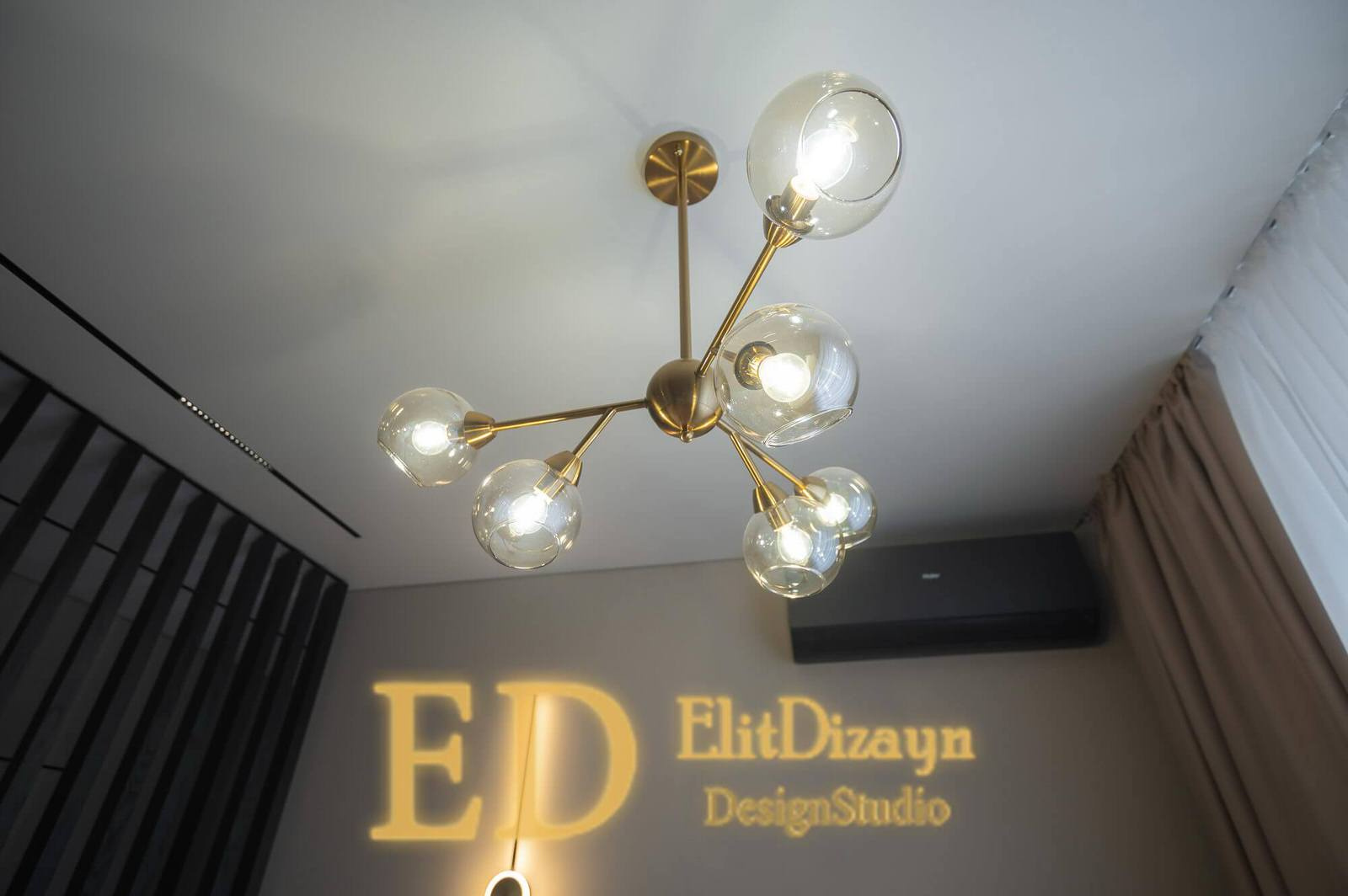 Современная квартира (гостиная)