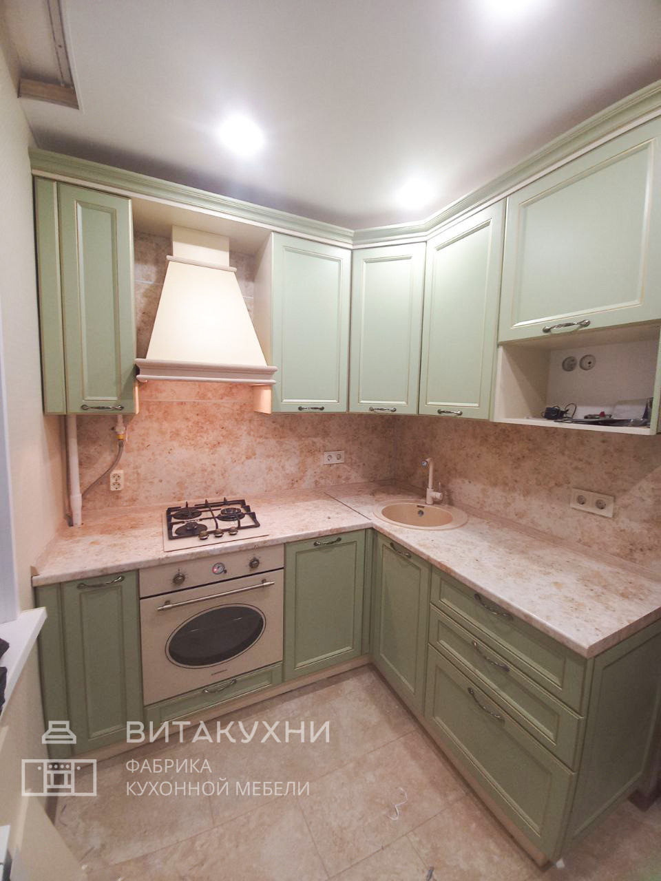 Кухонный гарнитур для небольшой кухни