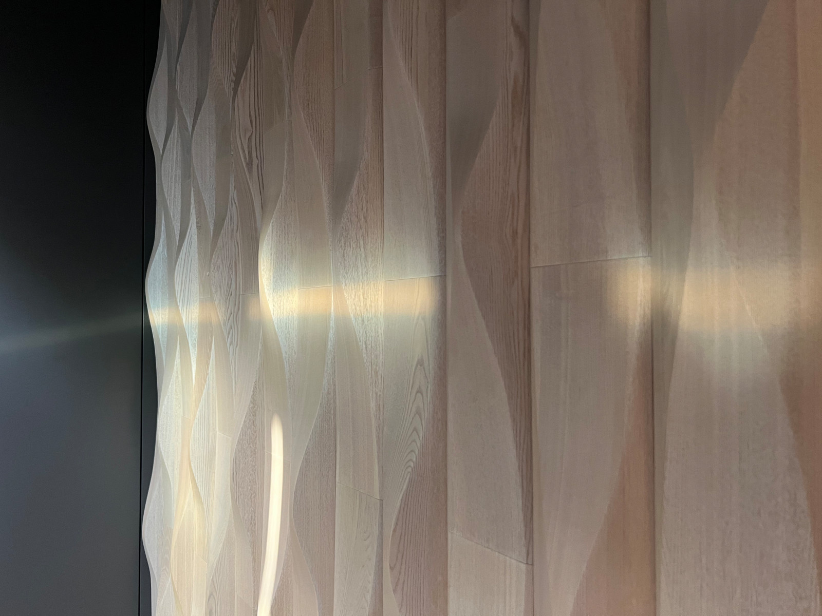 Панели из термоясеня